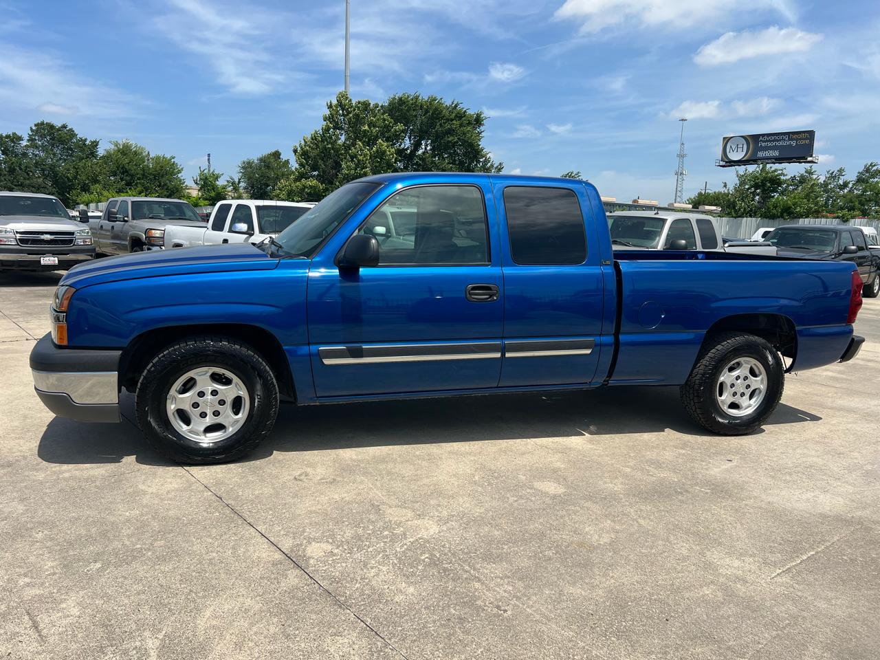 chevrolet silverado 1500 2003 2GCEC19V731257165 image chevrolet silverado 1500 2003 2GCEC19V731257165 image